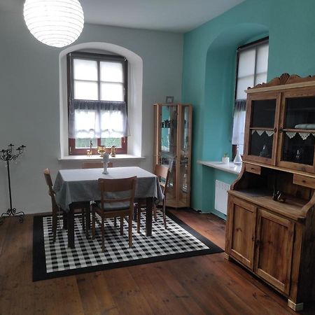 Schöne gemütliche Ferienwohnung am Saaleradweg Grosseutersdorf Exterior foto